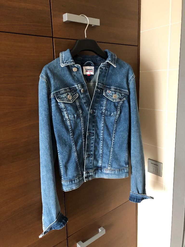 Jeans jas dames, Tommy hilfiger, Ophalen of Verzenden, Zo goed als nieuw, Maat 36 (S)