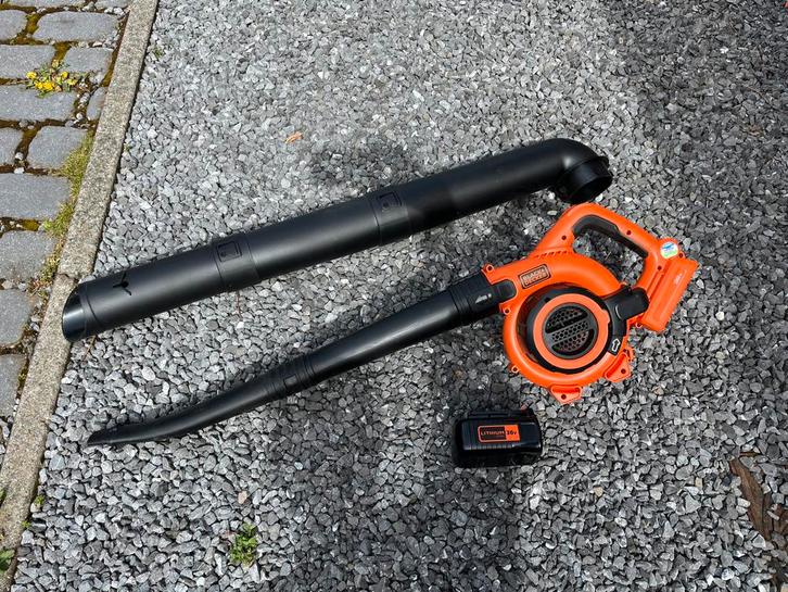 BLACK+DECKER bladblazer, Tuin en Terras, Bladblazers, Nieuw, Handgedragen, Accu, Met opvangzak, Met versnipperfunctie, Met zuigfunctie