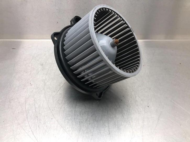 VENTILATEUR RADIATEUR MOTEUR Hyundai i20 (01-2008/12-2015), Autos : Pièces & Accessoires, Climatisation & Chauffage, Hyundai, Utilisé