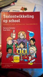 Marianne Verhallen - Taalontwikkeling op school, Boeken, Ophalen of Verzenden, Marianne Verhallen; Ruud Walst