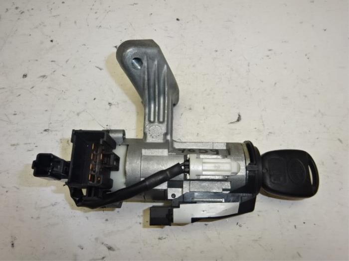 Serrure de contact + clé d'un Toyota Corolla, -, 3 mois de garantie, Toyota, Utilisé