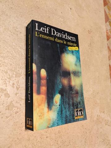 L'ennemi dans le miroir (Leif Davidsen). beschikbaar voor biedingen