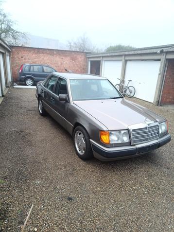 Mercedes e 200 benzine +lpg, Auto's, Mercedes-Benz, Lichtmetalen velgen, Handgeschakeld, Particulier, 2000 cc