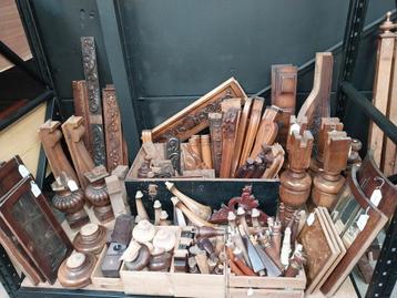 Houten ornamenten: zeer grote keuze... beschikbaar voor biedingen