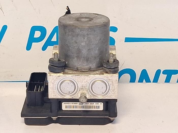 ABS Pomp van een Audi RS4, Auto-onderdelen, Elektronica en Kabels, Audi, Gebruikt, 3 maanden garantie, Ophalen of Verzenden