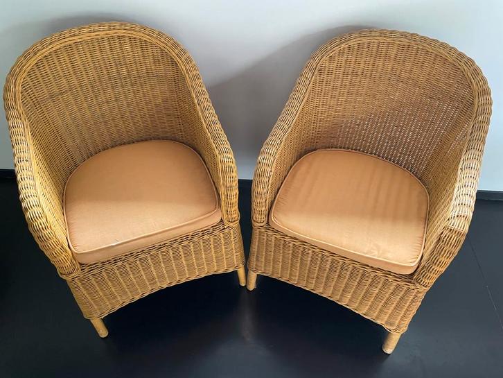 2 rotan zeteltjes met bijhorende kussens, Huis en Inrichting, Fauteuils, Zo goed als nieuw, Riet of Rotan, Ophalen