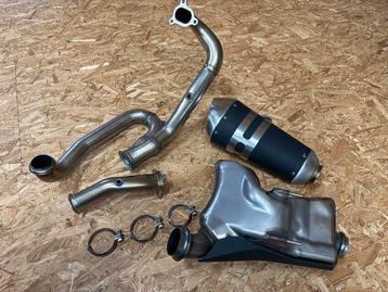 KTM Superduke 1290R Gen1 Volledige OEM uitlaatlijn NIEUW!! beschikbaar voor biedingen