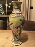 Chinese vaas, Antiek en Kunst, Antiek | Porselein, Ophalen of Verzenden