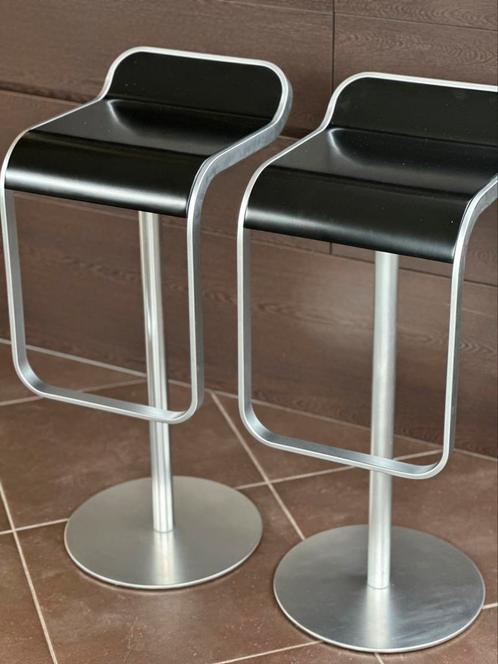 Set 2 lapalma lem barstools / tablurets, Huis en Inrichting, Barkrukken, Zo goed als nieuw, Hout, Ophalen