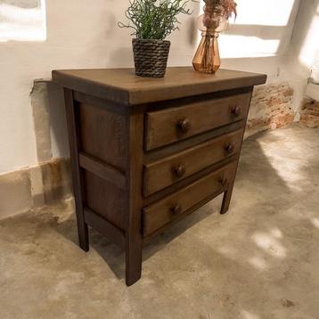 Brutalist kast / vintage commode / kastje beschikbaar voor biedingen