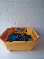 Beyblades met trekkers en stadion, Ophalen of Verzenden, Gebruikt
