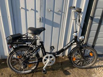vouwbare MINERVA minifiets te herstellen of voor onderdelen beschikbaar voor biedingen