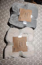 Nouveau - Housse super douce pour les soirées froides, Enlèvement ou Envoi, Neuf, Beige