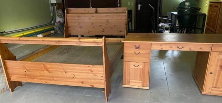 Twijfelaar met auping lattenbodem en bureau, Huis en Inrichting, Slaapkamer | Bedden, Gebruikt, Twijfelaar, Overige maten, Hout