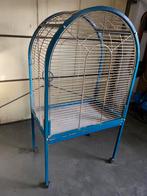 Grande cage à oiseaux sur roulettes voir description, Ophalen, Zo goed als nieuw, Vogelkooi
