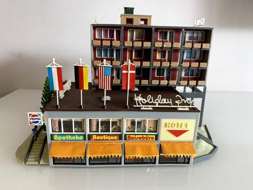HO Faller B-928 hotel & restaurant (553), Hobby & Loisirs créatifs, Trains miniatures | HO, Comme neuf, Pont, Tunnel ou Bâtiment