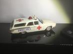 Ambulance Plymouth 1961, Antiek en Kunst, Antiek | Speelgoed, Ophalen of Verzenden