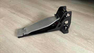 Roland KT-9 kick drum pedaal beschikbaar voor biedingen