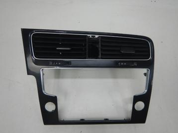 VW Golf 7 Inleg Groot Navischerm Carbon 5G1819743E beschikbaar voor biedingen