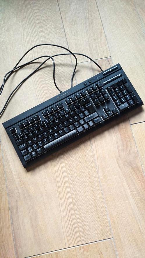 Corsair K68 Mechanisch RGB toetsenbord, Computers en Software, Toetsenborden, Zo goed als nieuw, Azerty, Bedraad, Gaming toetsenbord