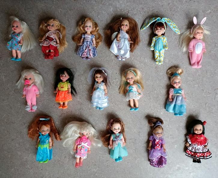 Barbie Shelly en vriendinnetjes NIEUW, Kinderen en Baby's, Speelgoed | Poppen, Nieuw, Barbie, Ophalen of Verzenden