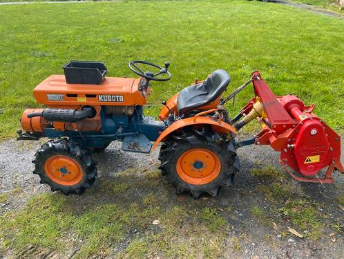 Kubota B5001 4x4 met Caroni FL800 frees, Articles professionnels, Agriculture | Tracteurs, Enlèvement