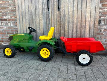 tractor John Deere met Kipkar beschikbaar voor biedingen