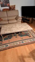 Decoratieve salontafel met ingelegde marmer, Huis en Inrichting, Tafels | Salontafels, Ophalen, Overige materialen, Past bij alle interieurs en is handig
