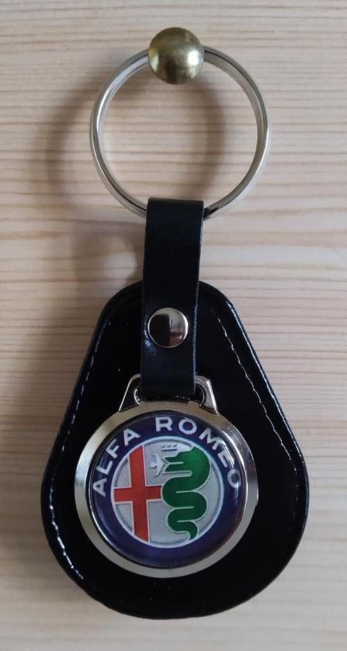 ALFA ROMEO Sleutelhanger met logo . Zwart leer, Auto-onderdelen, Overige Auto-onderdelen, Alfa Romeo, Nieuw, Ophalen of Verzenden