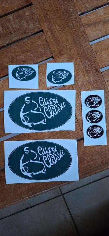Lot stickers “Guzzi Classic”. beschikbaar voor biedingen