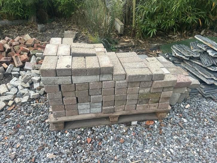 Halve palet Klinkers vr oprit of tuinpad met rode schijn, Tuin en Terras, Tegels en Klinkers, Gebruikt, Klinkers, Beton, 10 m² of meer