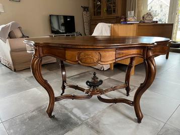 Louis XV kleine tafel L130, W82, H72 beschikbaar voor biedingen
