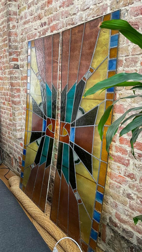 2 authentieke glas-in-loodramen uit Brugse stadswoning, Doe-het-zelf en Bouw, Glas en Ramen, Gebruikt, Gevelraam of Ruit, Minder dan 80 cm