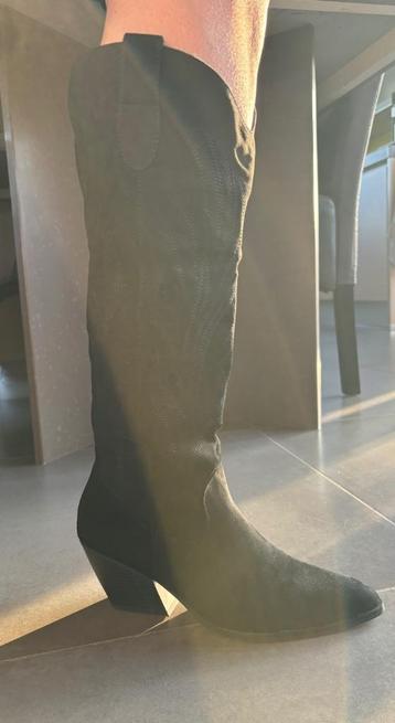 Cowboy laarzen beschikbaar voor biedingen