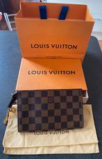 Pochette accessoire damier marron Louis Vuitton, Autres types, Utilisé, Autres couleurs