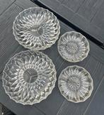 Serveerschalen (2 grote&2 kleine)🥨🧀🍬, Huis en Inrichting, Ophalen, Overige materialen, Overige stijlen, Schaal of Schalen