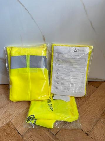3 nieuwe gele reflecterende veiligheidsvesten van de EU beschikbaar voor biedingen