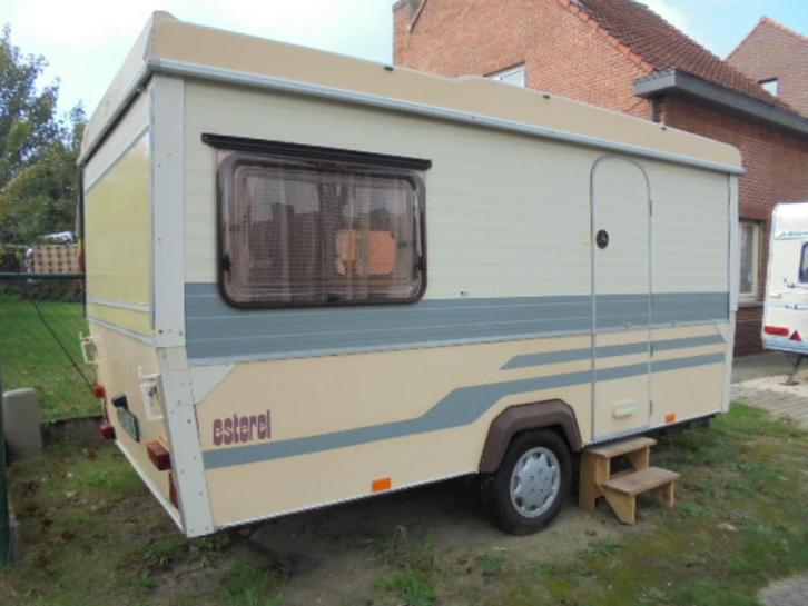 Esterel 390 plooicaravan,frigo,verwarming,waterpomp,vast bed, Caravans en Kamperen, Caravans, Bedrijf, tot en met 4, 500 - 750 kg