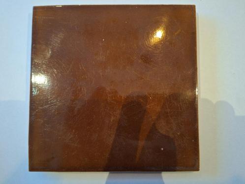 Tegel Hasselts Keramiek: Effe bruin (2), Antiek en Kunst, Curiosa en Brocante, Ophalen of Verzenden