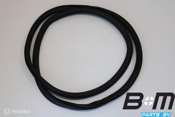 Portierrubber rechts achter VW T-Roc 2GA867914 beschikbaar voor biedingen