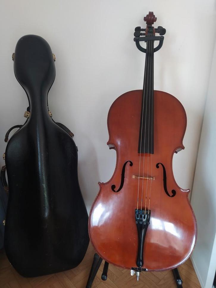 Duitse 4/4 cello, Muziek en Instrumenten, Strijkinstrumenten | Violen en Altviolen, Zo goed als nieuw, Ophalen