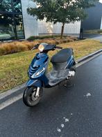 A klasse Piaggio zip iget teruil, Fietsen en Brommers, Scooters | Piaggio, Ophalen, Zo goed als nieuw, Zip