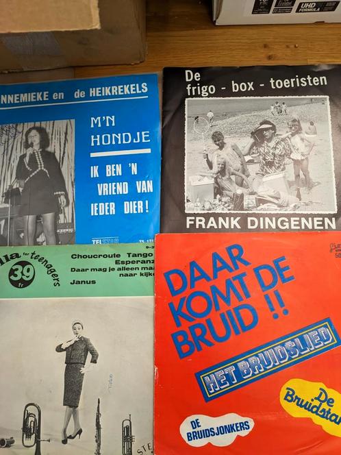 Lot van 60 Nederlandstalige singels vinyl, CD & DVD, Vinyles | Néerlandophone, Utilisé, Enlèvement