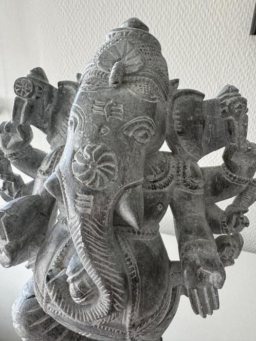 Ganesha beeld in graniet 30cm hoog, Antiquités & Art, Art | Sculptures & Bois, Enlèvement