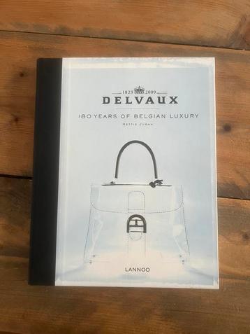 Delvaux boek in zeer goede staat  beschikbaar voor biedingen