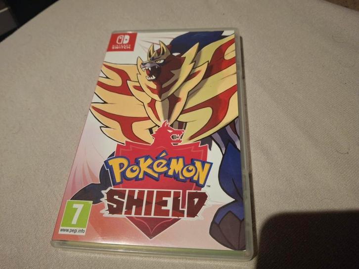 Pokémon shield, Games en Spelcomputers, Games | Nintendo Switch, Zo goed als nieuw, Role Playing Game (Rpg), Vanaf 3 jaar, Ophalen of Verzenden