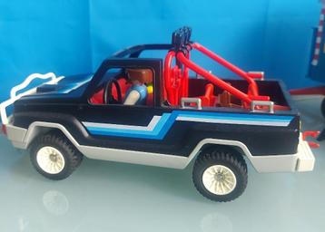 Playmobil Jeep beschikbaar voor biedingen