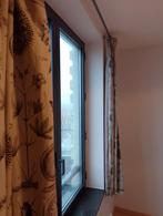 Decoratieve gordijnen, Enlèvement