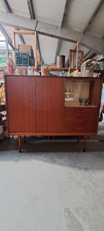 Vintage barkast beschikbaar voor biedingen