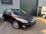 Hyundai i30 Airco/Trekhaak/Leder/Gekeurd, Voorwielaandrijving, Gebruikt, Zwart, 4 cilinders